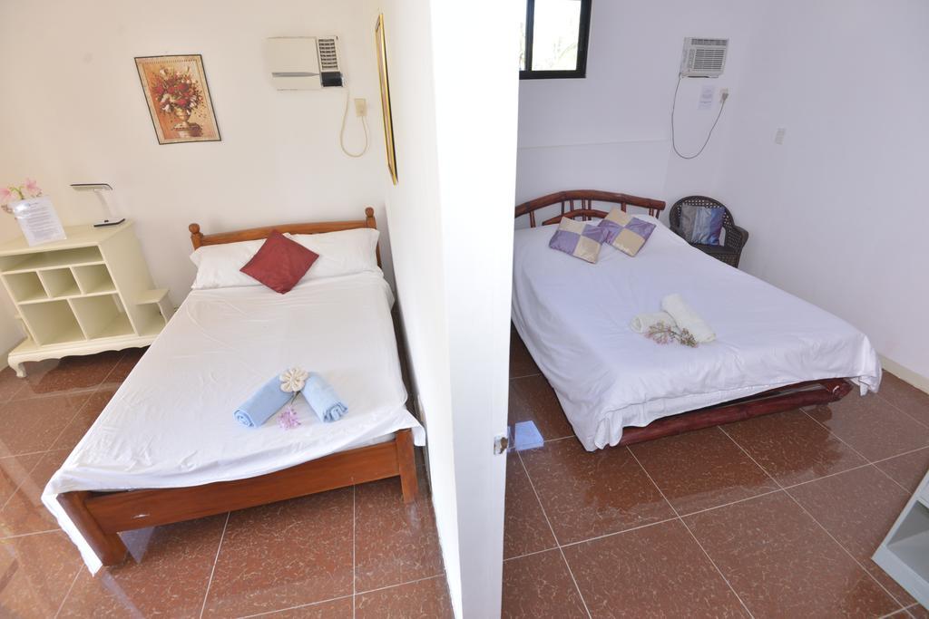 Lanas Beach Resort Romblon Island Zimmer foto